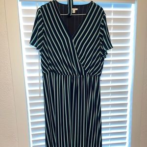 Maxi dress with belt